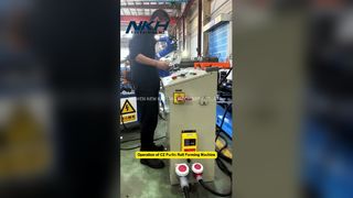 Bediening van CZ Purlin-rolvormmachine